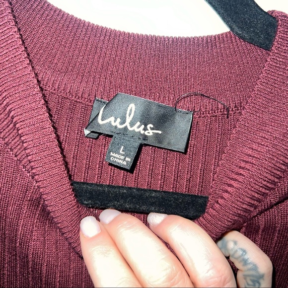 NWOT Lulu’s Mock Neck Sweater Dress - Picture 5 of 5